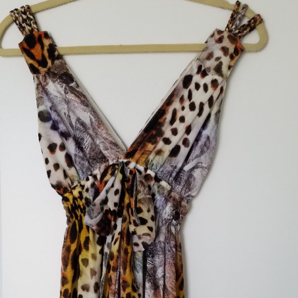 Mini dress, empire waist, unique print!
